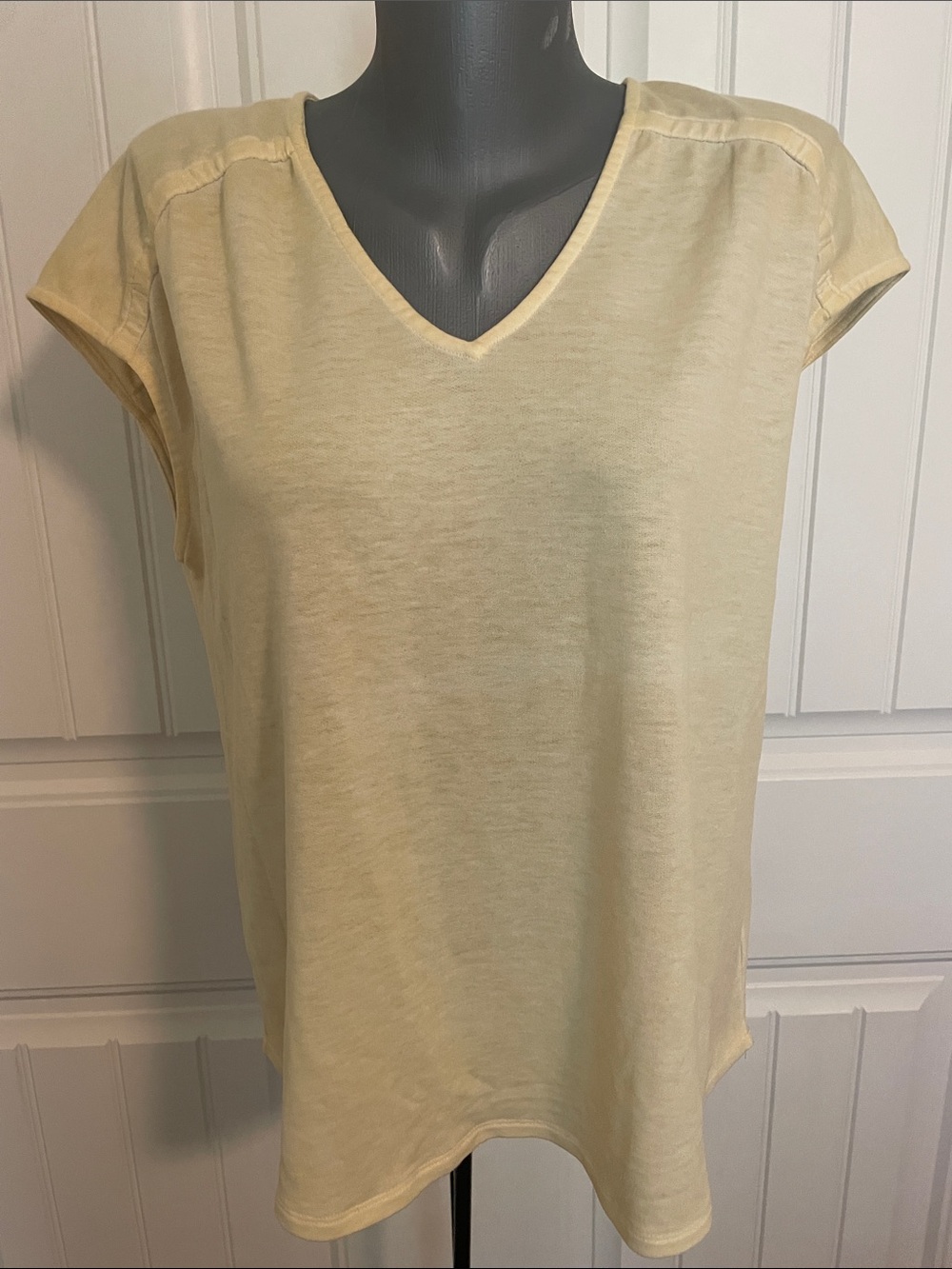 Wonderly Pale Yellow V-Neck Short Sleeve Tee